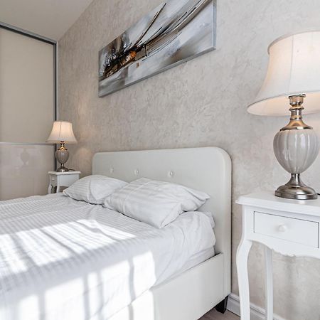 Stylish Old Town Apartment Riga Exterior photo
